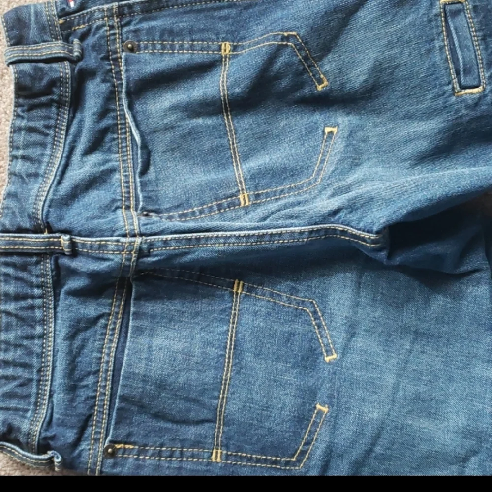 Tommy Hilfiger Straight Fit Blue Jeans Size 10